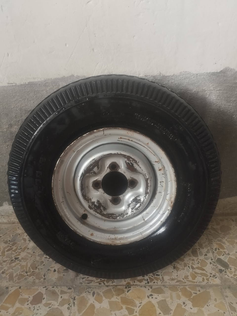 غراض تكتك للبيع بالعافيه ع الياخذهن
كشن السايق نضيف 
سبير 
تخم كبات جديد 
زوجين هورنات 
تجوه 
مرايه مسطره 
فلنجه 
دعاميه نضيفه 
كلهن ب55 مكاني كربلاء شارع احمد الوائلي .اتصال فقط 
***********
