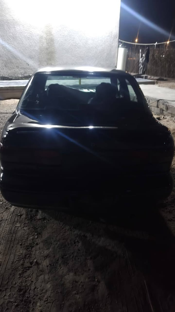 سلام عليكم 
سيفيه موديل 93
سياره مصبوغه عام جماليه 
كير محرك فول 
كير عادي رقم بغداد 
مكان سياره الانبار الكرمه
***********
