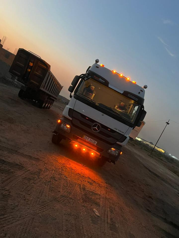 اكتروزللبيع 2005 مع عربانه ماموت 4 محاور رقم بغداد السياره بحاله الوكاله لاتصال ***********
