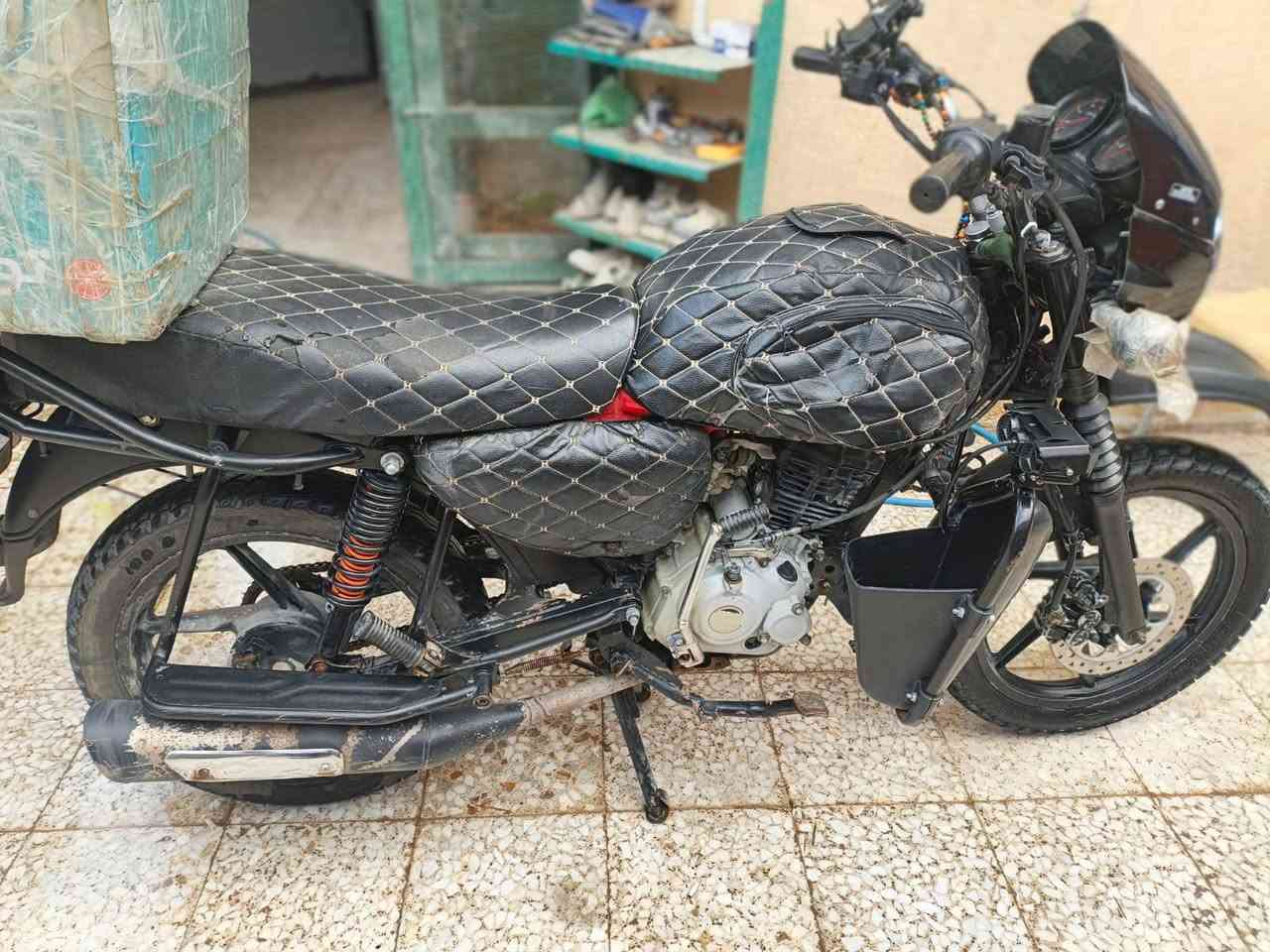 دراجه بوكسر جبلي مجفته مره وحده للبيع استفسار +964 772 293 9886


**إذا كنت صاحب هذا الإعلان وتريد حذفه لأي سبب، رجاءا أرسل رسالة إلى الدعم الفني**