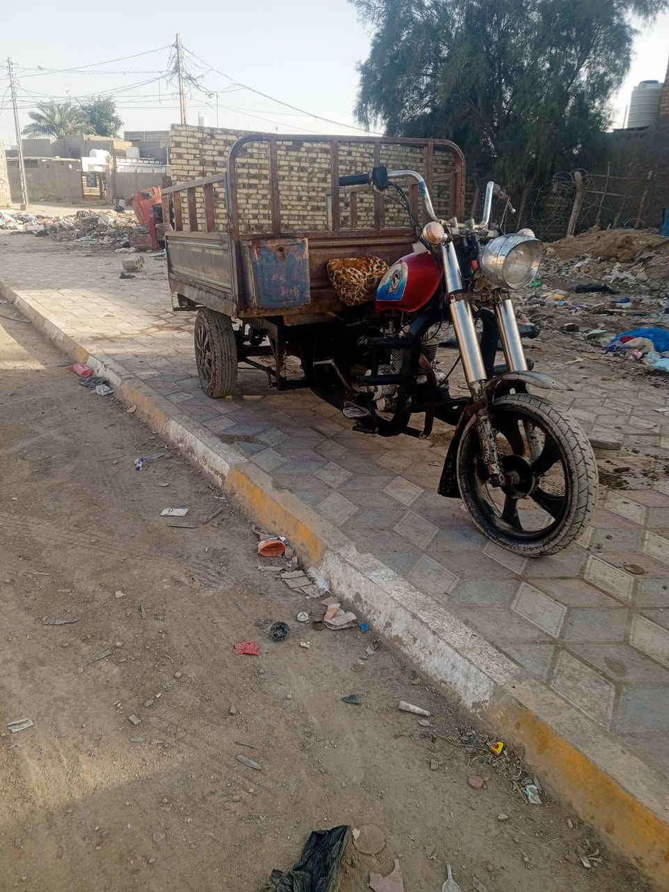 سلام عليك امتيار للبيع كلك اكسن مقفل ويل كب مكينه تخبل سعر 400وبيه مجال مكاني الديوانية الحمزه الشرقي 
***********
