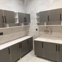 مترين ارضي وملحق وسنك متر او نص مرمر  نوع Mdf جديد يتوفر توصيل مجاني ب...