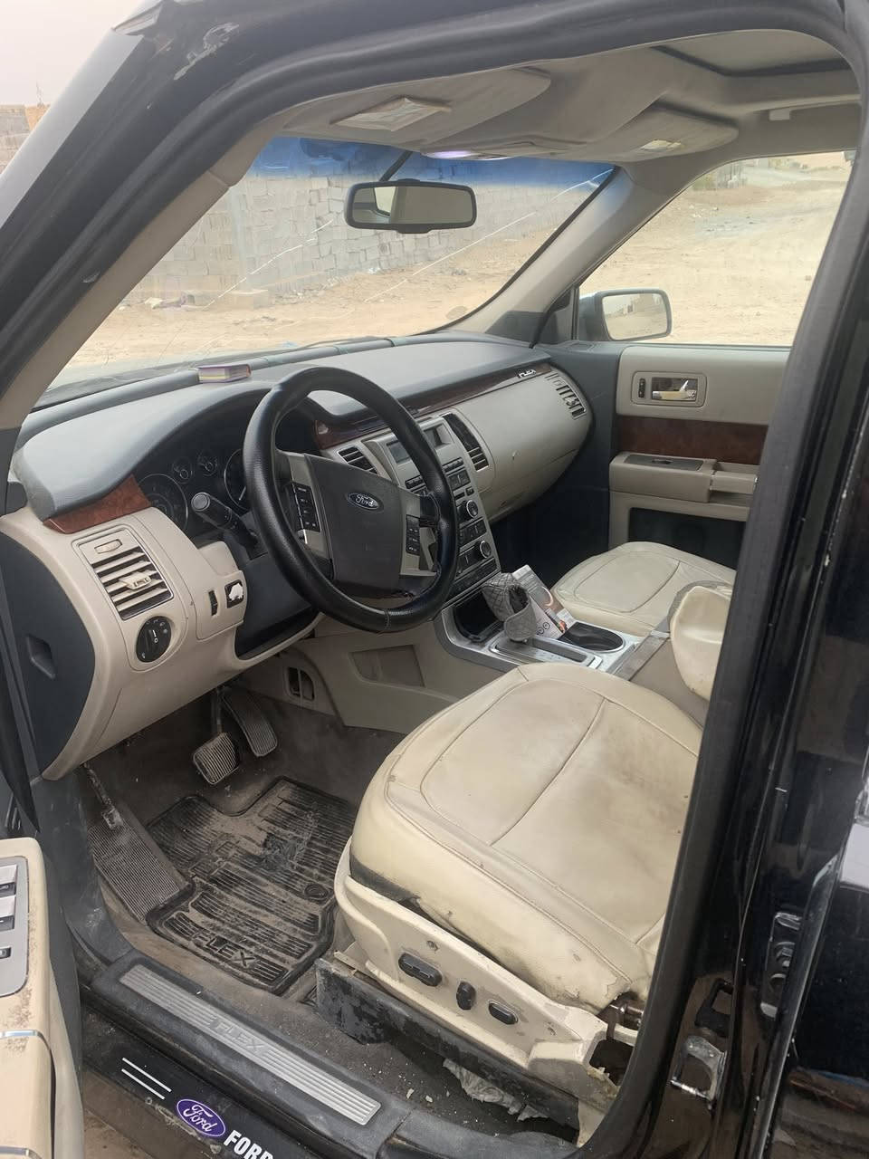 فور فليكس 2009رقم اربيل لون اسود ملكي
متروسة موصفات لمتد عاده البصمه سقف بانورامه مكينه 6 /3000 كير 10سرعات 
اكشانة منفصله 6راكب جنطه كهرباء تبريد 3قطع كشن سايق خزي اكشنه كله تدفئه  الصدر امامي خلفي شتريته وما شديته كامل ويها سياره اي نقص مابيه بيه شخوط مال جهال السعر 115وعليه غرامه 450تنزل من سعره 

الرقم ‭0781 266 4221‬
