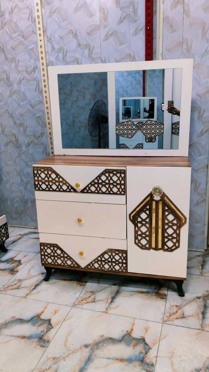 💎💗 غرفة تركي مستخدم
5قطع 
🚪 نظام سلايت موديل حلو ومرتب 
💸 السعر450 
🪛 شد مجاني
🚚 نقل مجاني
💎 حجز الالستفسار على وتساب*********** تابعو صفحه 💥
