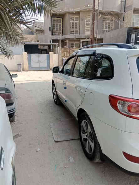 سنتافي 2012 مكفولة مكينة 2400 السعر 140
***********
