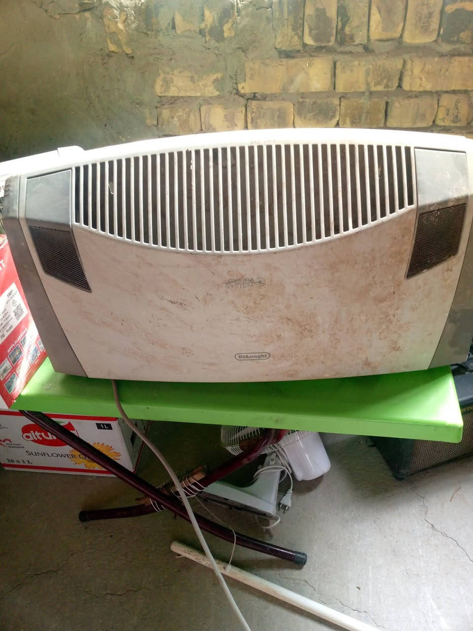 غراض للبيع كامرات جدد ممستعملات وشاشه شنون hd ومثرامة لحم وكامرات وهميه عدد 3 والبقيه مثل ما واضح بالصور اليشتري شلع اداريه بالسعر


**إذا كنت صاحب هذا الإعلان وتريد حذفه لأي سبب، رجاءا أرسل رسالة إلى الدعم الفني**