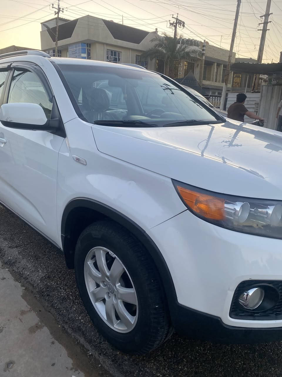 سلام عليكم سورنتو 2012
سياره خليجي جاهزه ومثل ما موضح بل صور
بدون صبغ بدون بارد تدفئه تبريد فول شغال
مكان السياره بغداد مدينة الصدر 
***********
