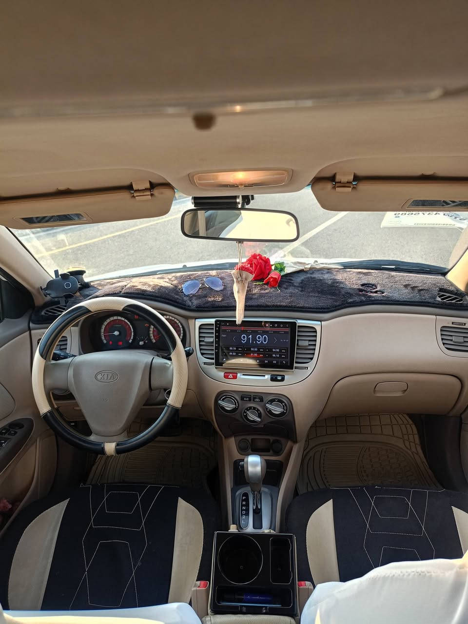 ٠كيه٠ريو2011٠ ..السعر 103$ بيها #مواصفات..    ***********
اشاير بل مري 
جامات كهرب 
ويل كب برايد 
كير توماتيك
مكينه 16 اساسي 

رقم دهوك .. هزه جديديه سنويه عضم جديده بسمي اني الشرعي .. كابون بانزين .. كلشي جاهز 

#ضرر.. نص باب السايق .. ونص باب الورا .. وداير
