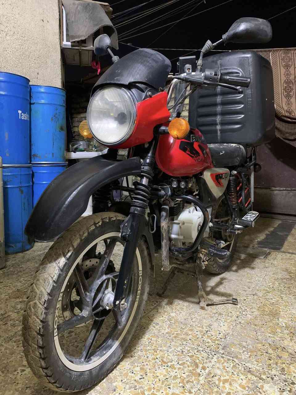 سلام عليكم 
دراجه بوكسر للبيع موديل 22 

بدون أوراق اكفلها من السرقه

مجفته تجفيت شركه كلج جديد باتري جديد سلف جديد كابريتر جديد زنجيل جديد واير كلج +بانزين

ادامه كامله عل دراجه 

مكاني بغداد -سبع البور 

السعر 850 وبيها مجال 

 وتساب ***********
اتصال.  ***********
