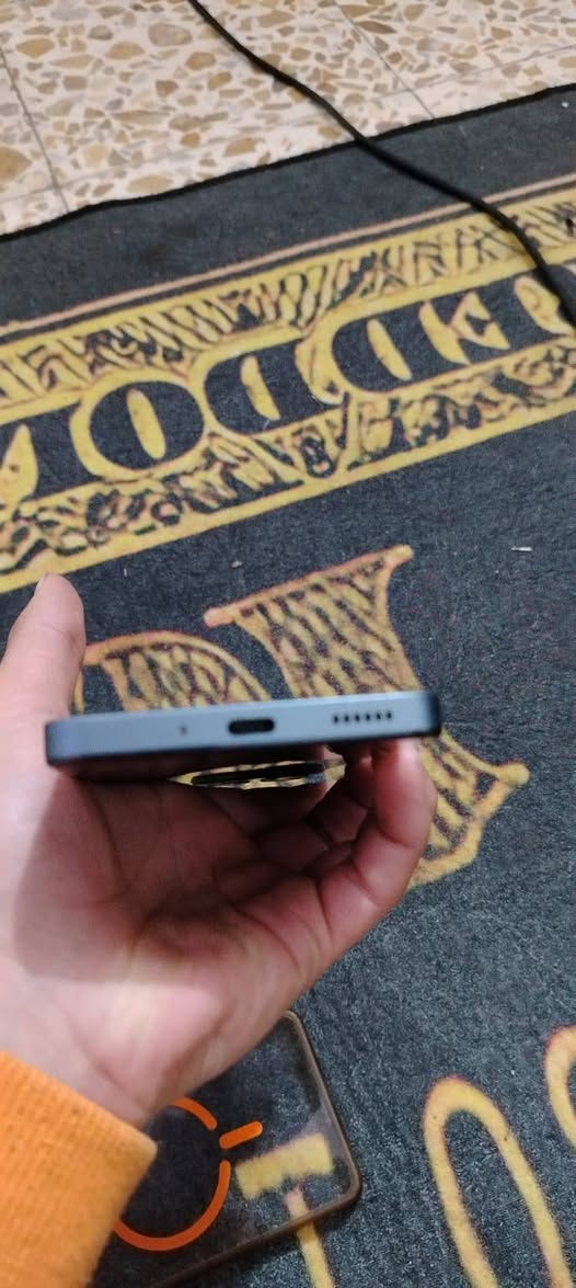 سلام عليكم جهاز  TECNO POVA 7 5G بطاريه6000 ذاكره256.كامل ملحقات سعر300 بي مجال ومراوس حسب رغبه،*********** مكفول من كلشي برغي ما مفتوح بي
