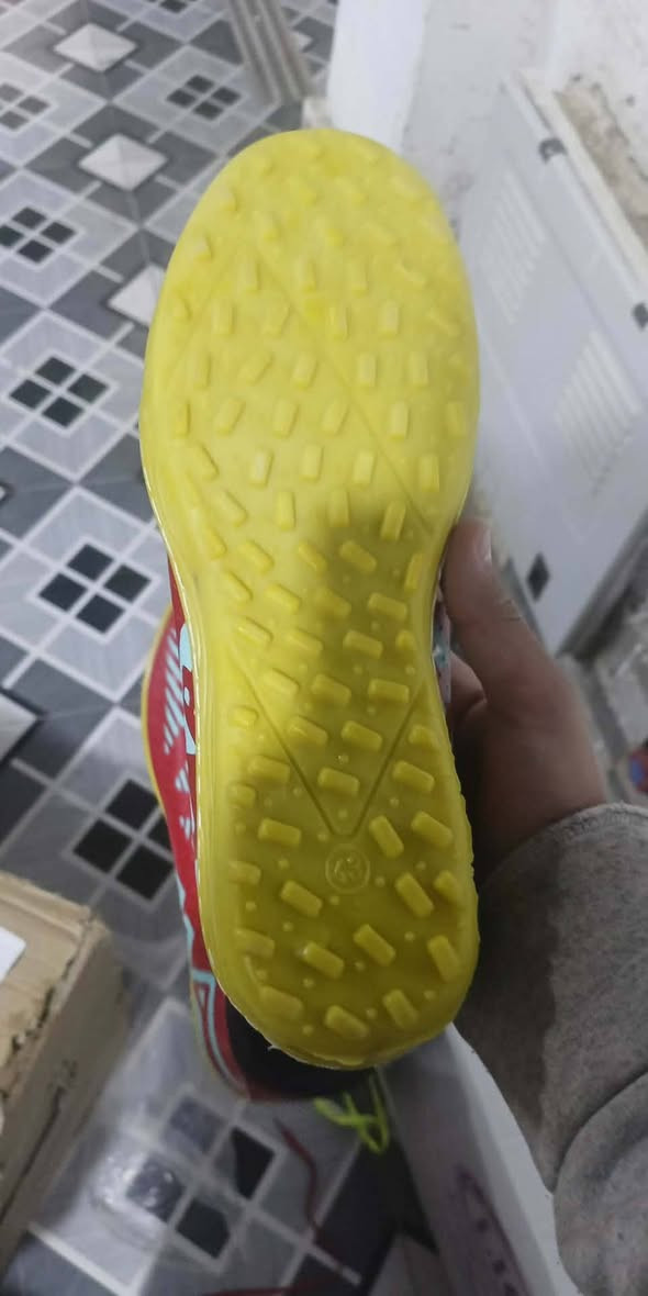 🚨🚨 شباب تخفيضات الاحذيه الرياضيه
يومين فقط التخفيضات.

علئ 8 الاف الحذاء

موجود كل القياسات ولادي شبابي رجالي كلشي موجود

كافه الأنواع والألوان.

يوجد توصيل داخل قضاء الرفاعي.

***********
