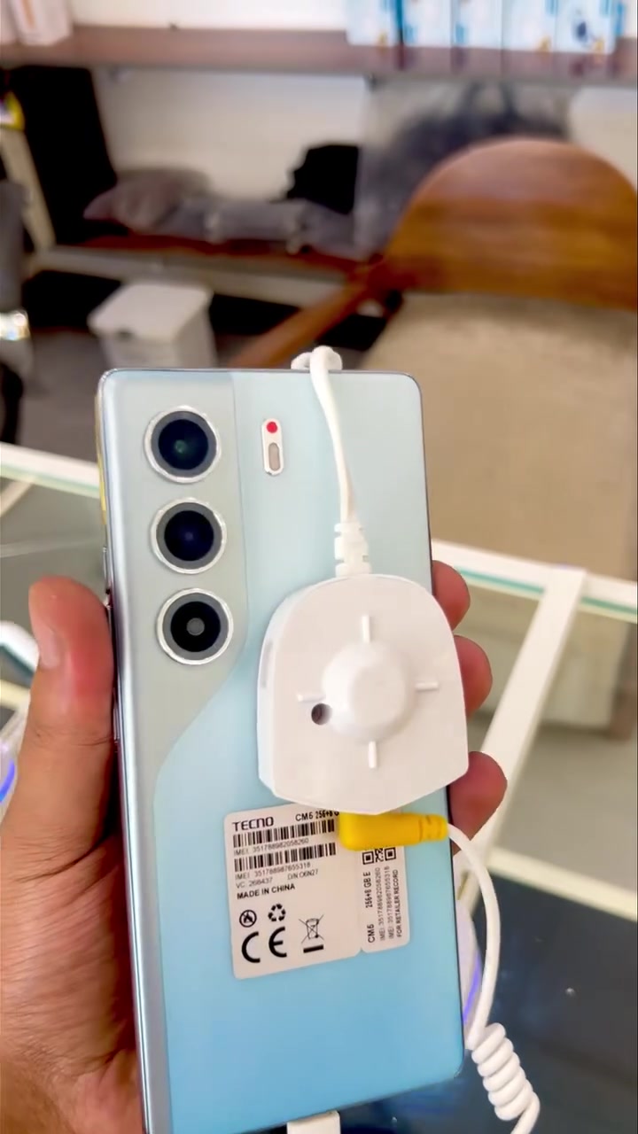 🏪 مركز علي ستور

🔥 Tecno Camon 40 (CM5) - مستخدم 🔥

📱 سعة 256GB
⚡ رام 8GB + 8GB توسعة افتراضية
📸 كاميرات ممتازة
✨ تصميم عصري وأداء سريع
🎮 مناسب للألعاب والاستخدام اليومي

💰 السعر: 220 ألف فقط

للاستفسار والحجز:
📞 ***********

📍 ديالى - بعقوبة - حي المعلمين - مقابل المدينة الترفيهية
