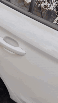 سلام عليكم MG5 للبيع  رقم انكليزي زيرو من الشركه بعده عل دهن مال شركه ضرباته مبينه بلصور طخات وعندك الباب الخلفي اليمين(الوره الصدر) موضحه كدامك السياره ماشيه 2800 الفين وثمنميه السياره محركه كلش نضيف تجي وتشوف شوفه عينك مكاني بغداد الاعظميه شارع عمر بن عبد العزيز رايده ب17.5 مليون وبيه مجال حك الجيه رقمي ***********
