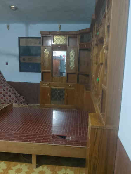 يوجد غرفه نوم صاج عراقي. السعر مالته 900بيه مجال الي يريد يتواصل علئ رقم ***********
