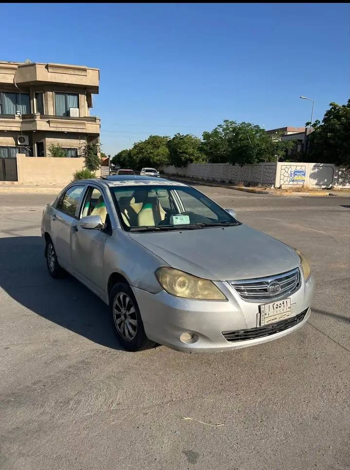 بي واي دي موديل 2013 كير ومحرك شرط
 مشروع وطني  دفتر بانزين بيها  ( كير عادي ) المرغوب سيارة ب دون اي ضرر لا صبغ ولا معجون . بصمة سقف سلايت مكان السيارة كركوك السعر ( 50 ) وبي مجال
للاتصال ***********
