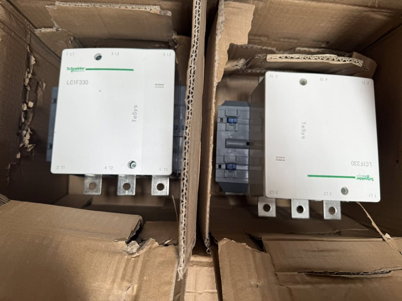 متوفر كونتكترات شنايدر ✅
جميع الامبيريات 
للطلب والتواصل على الواتساب ***********📞
