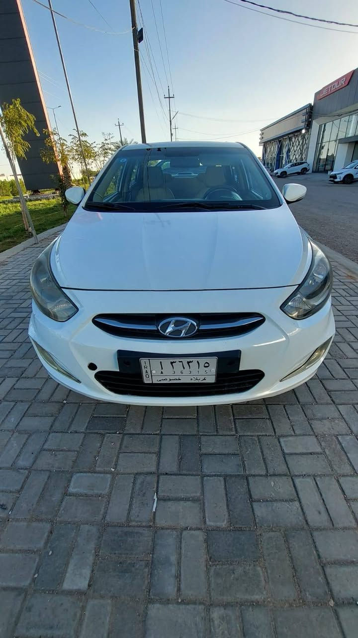 اكسنت للبيع  فول مواصفات محرك ١٦٠٠  مديل ١٤  بيها قطعتين جاملغ والبنيد  نجف
السعر ٩٥ ***********
