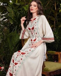 سمائي ميديم • وردي سمول • ملابس