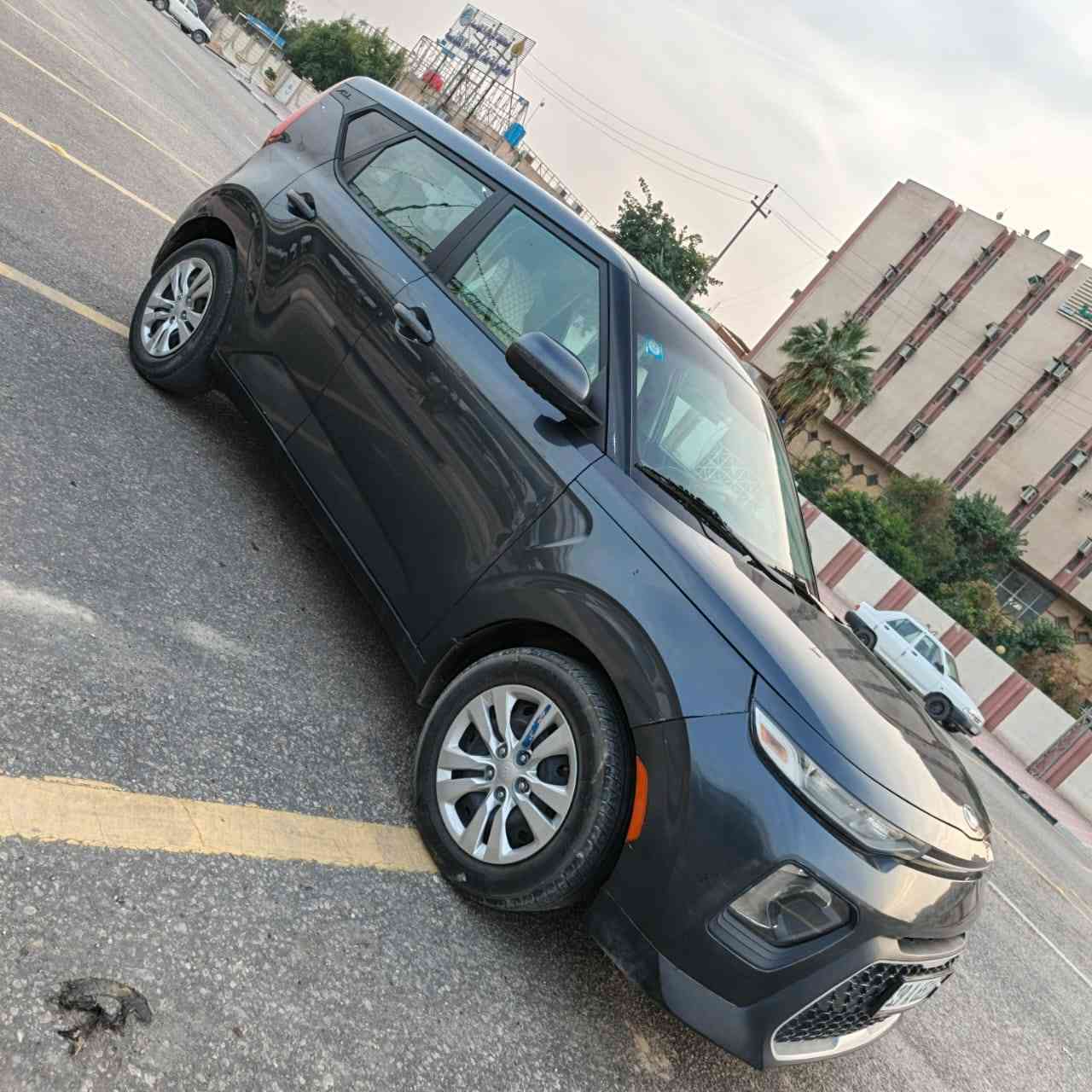 صول ٢١ موديل رقم كربلاء الدولي  واردامريكي قطعتين فقط بنيد وجاملغ السونار مرفق معا المنشور محرك دوش ٢٠٠٠ محرك كير تبريد حداديه تايرات باتري كهربائيات كله كفاله شرط الفحص سعر ١٣٠ وبيه مجال عنوان كربلاء  *********** مراوس حسب القناعه ترهم
