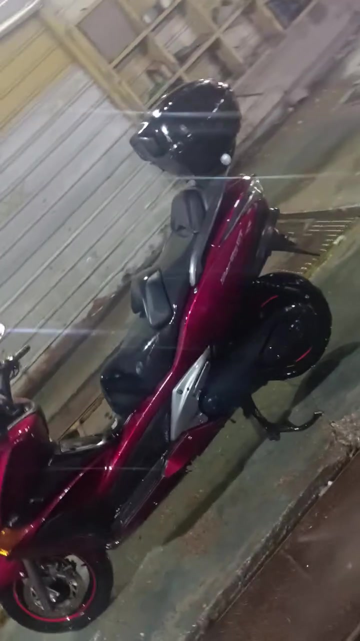 سلام عليكم للبيع سلفر ونج جيتي مكينه 400 cc  رمبه صاله شهر من نزلت مكينه بلادي برغي مامفتوح كله شغال للخير كفرات بلادي تخم تايرات جدد دراجه كفاله ماشيه24  مكاني بغداد  بغداد ***********
