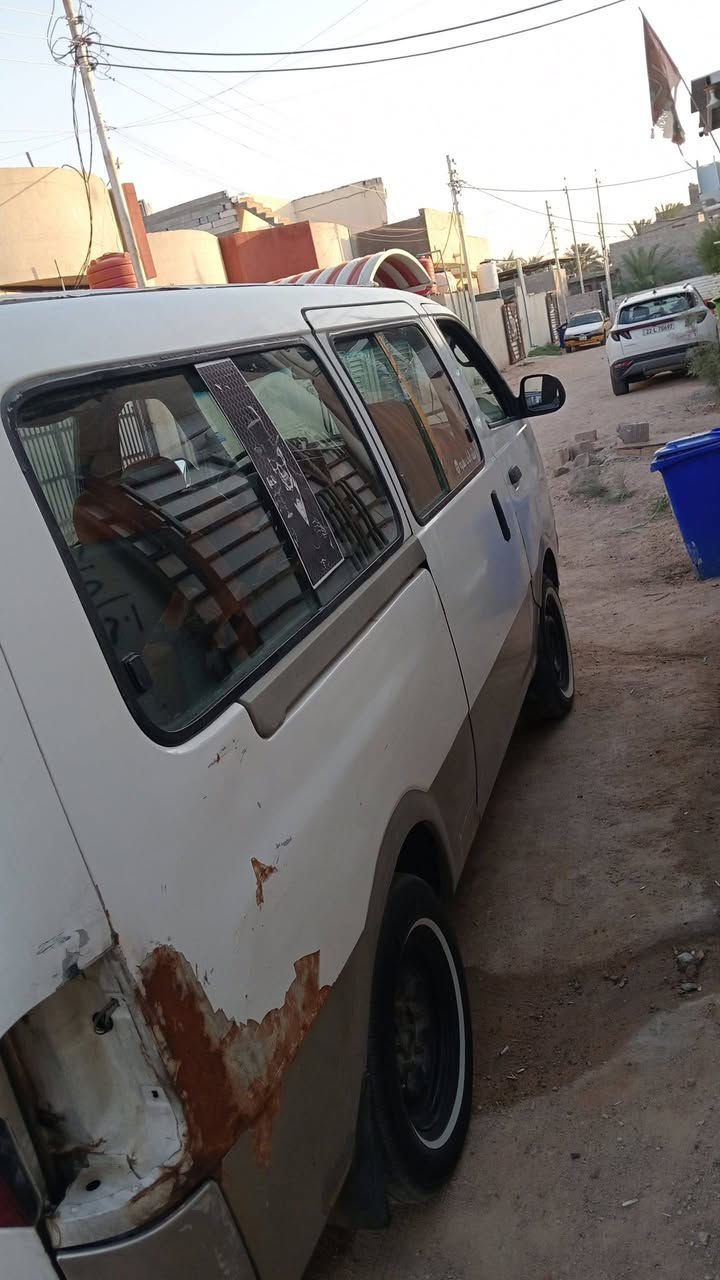 سلام عليكم كية بريجو موديل 97 رقم الماني 
تخم تاير جديد عينة وصينية جديد مشط جديد وياهة دشبول مامشدود جديد سنوية منتهية غرامات مصفرهن ابيع علة حطتهة السيارة راعيهة بلقبلة مكانهة بصرة السيارة السعر 40 رقم التلفون *********** لاتراسل اتصل
