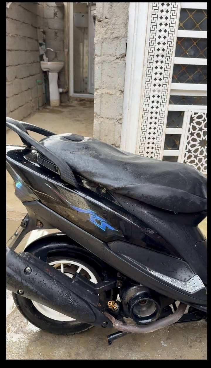 ماكس عدله الدراجه مرتبه 
الدراجه وياه ويل نجمه وكلج امامي رياضي 
350 وبيه مجال 
كربلاء/. السواده 
***********
