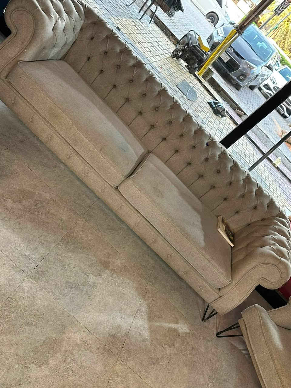تخم قنفات جديد كلش بس يرادله تنضيف
مكاني بغداد الطالبيه سعره 550  
***********

