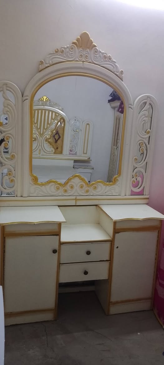 غرفه نوم لون ابيض سوكيه بيها اضرار
سعرها ب350
عنوان نجف


**إذا كنت صاحب هذا الإعلان وتريد حذفه لأي سبب، رجاءا أرسل رسالة إلى الدعم الفني**