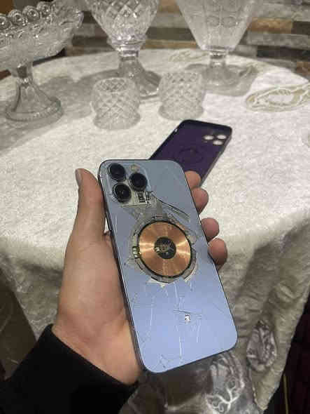 ايفون 13برو ماكس ذاكره ٢٦٥ مكاني بغداد حي العدل سعره ٤٧٥  الف 
***********
