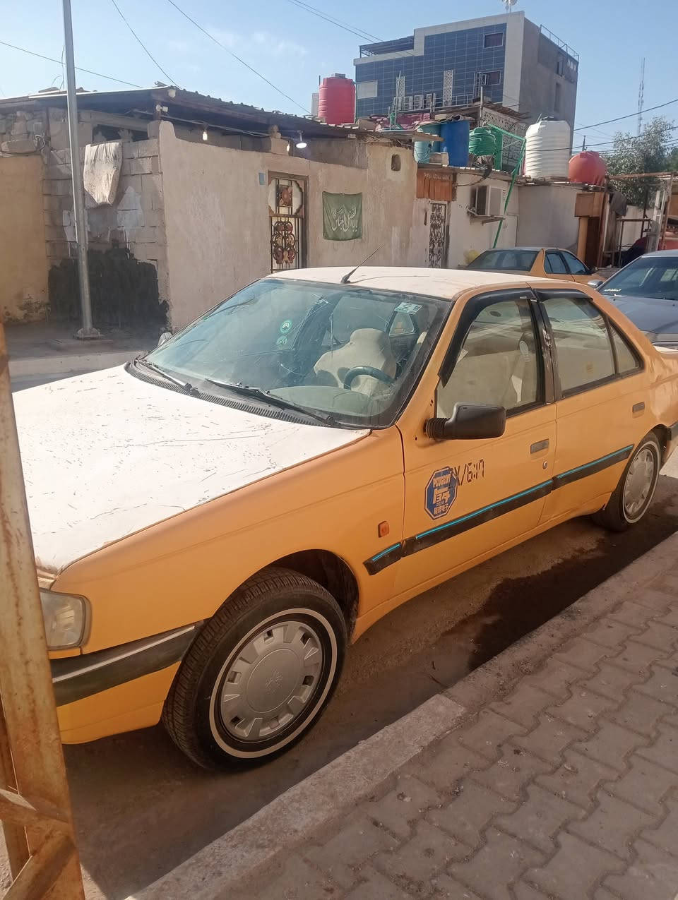 بيجو للبيع رقم بغداد وموجوده بالبصره ٤٠٥ گير محرك دواخل حداديه كله زينه گبل للشارع السعر ٢٥ وبيهه مجال ٢٠١٠ ***********
