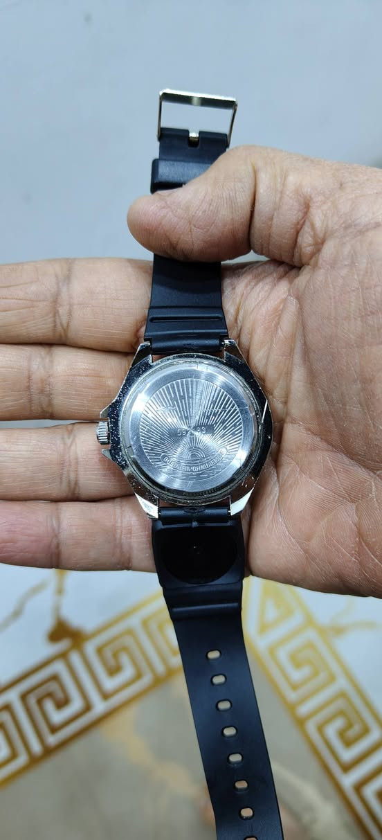 بسم الله الرحمان الرحيم
ساعة روسية فنتج انتاج خاص للجيش الروسي تكويك قطر 37.7 ملم
سير اصلي مع بوصلة لتحديد
الاتجاهات منفذ يومي
مينا لونين مميز تعمل بكفائة
تعمل بكفائة نظافة جيد جدا
لتفاصيل اكثر مراسلة الصفحة او الاتصال واتساب
***********
🌹الصدق والامانة شعارنا🌹
