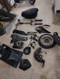 غراض لبيع شمعه 18 و21 فقط رقم التلفون 07737886123 مكان بغداد مدينة الص...