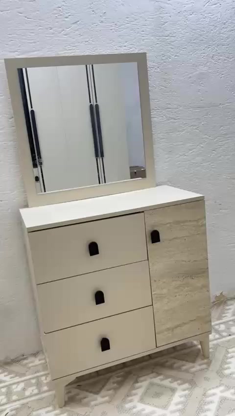 غرفه تركيه بيع مستعجل جديده سبب البيع الانتقال غير محافضه
سعرها 650 وبيها مجال للشراي


**إذا كنت صاحب هذا الإعلان وتريد حذفه لأي سبب، رجاءا أرسل رسالة إلى الدعم الفني**