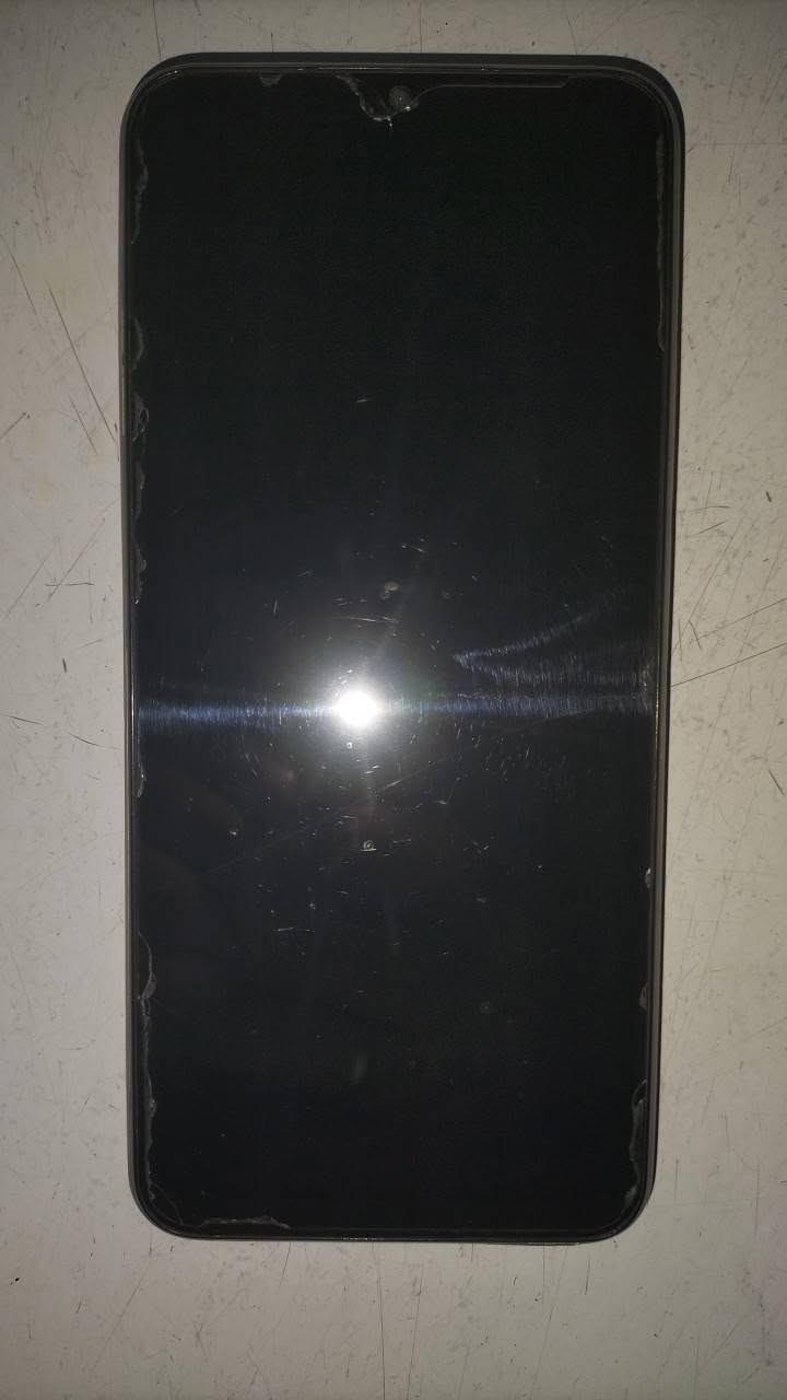 للبيع جهاز ريلمي (realme c33) مساحه 128 رام 4 الجهاز نضيف بس مبدل بطاريه وهاي المفطوره هاي لزگه حمايه مو الشاشه،الجهاز نضيف، الجهاز كارتونه وياه ووصل الشراء موحود اشتريته ب2023 والوصل موجود مالته مثل ما موضح بالصوره، السعر نتفق عليه بالخاص او راسلني واتساب هذا رقمي ***********
