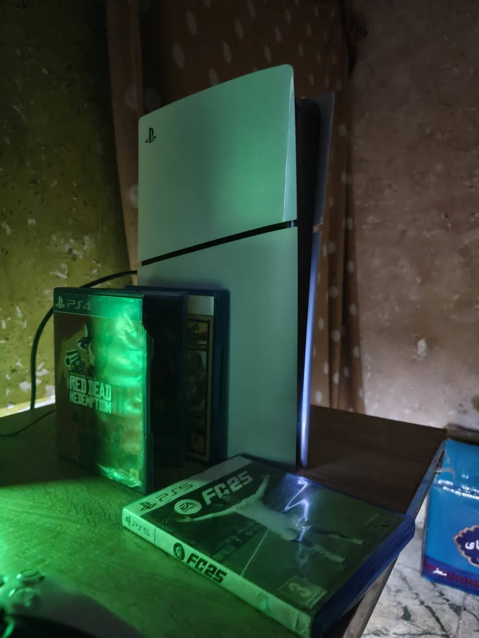 🎮 للبيع PlayStation 5

✅ الجهاز بحالة جيدة ويعمل بدون أي مشاكل.

المحتويات:

- 🎮 جويستكين (واحدة بيها درفت خفيف).
- 💿 3 ألعاب:
  - Red Dead Redemption 2 (PS4)
  - FC 26
  - GTA V
- 📦 الكارتون الداخلي موجود، أما الكارتون الخارجي غير موجود.

💰 السعر: 775
❌ السعر قفل وغير قابل للتفاوض.
🚫 ماكو مجال نهائياً.

📍 الموقع: بغداد – مدينة الصدر
📞 رقم الهاتف: ***********

