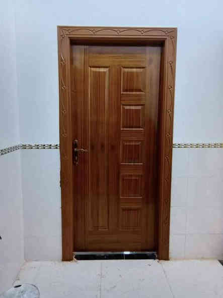 ابواب خشب داخلية الون والنقش حسب الطلب الخالص حي الجنود مقابيل الصوره ***********
