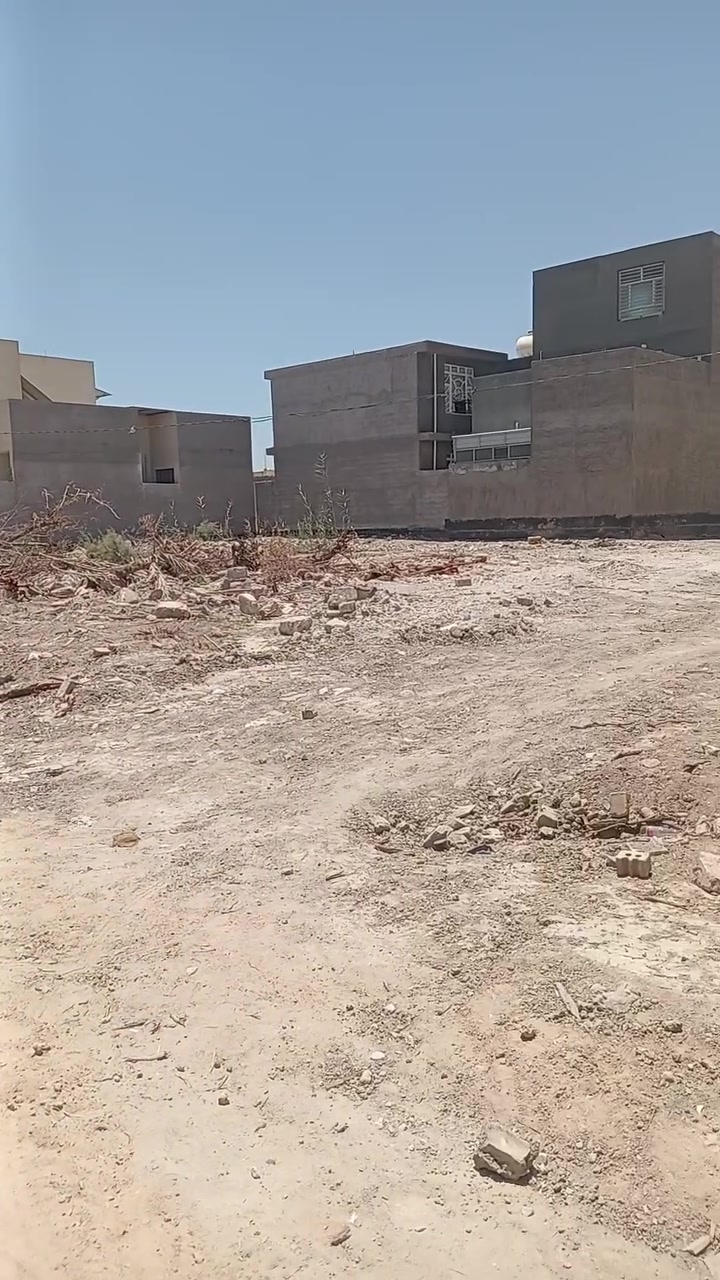 قطعة ملك صرف 310 متر العطيشي حي الزهراء *********** السعر 65 مليون

