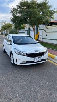 للبيع كيا سيراتو موديل 2018  السلام عليكم سيراتو للبيع موديل 2018 نظيف...