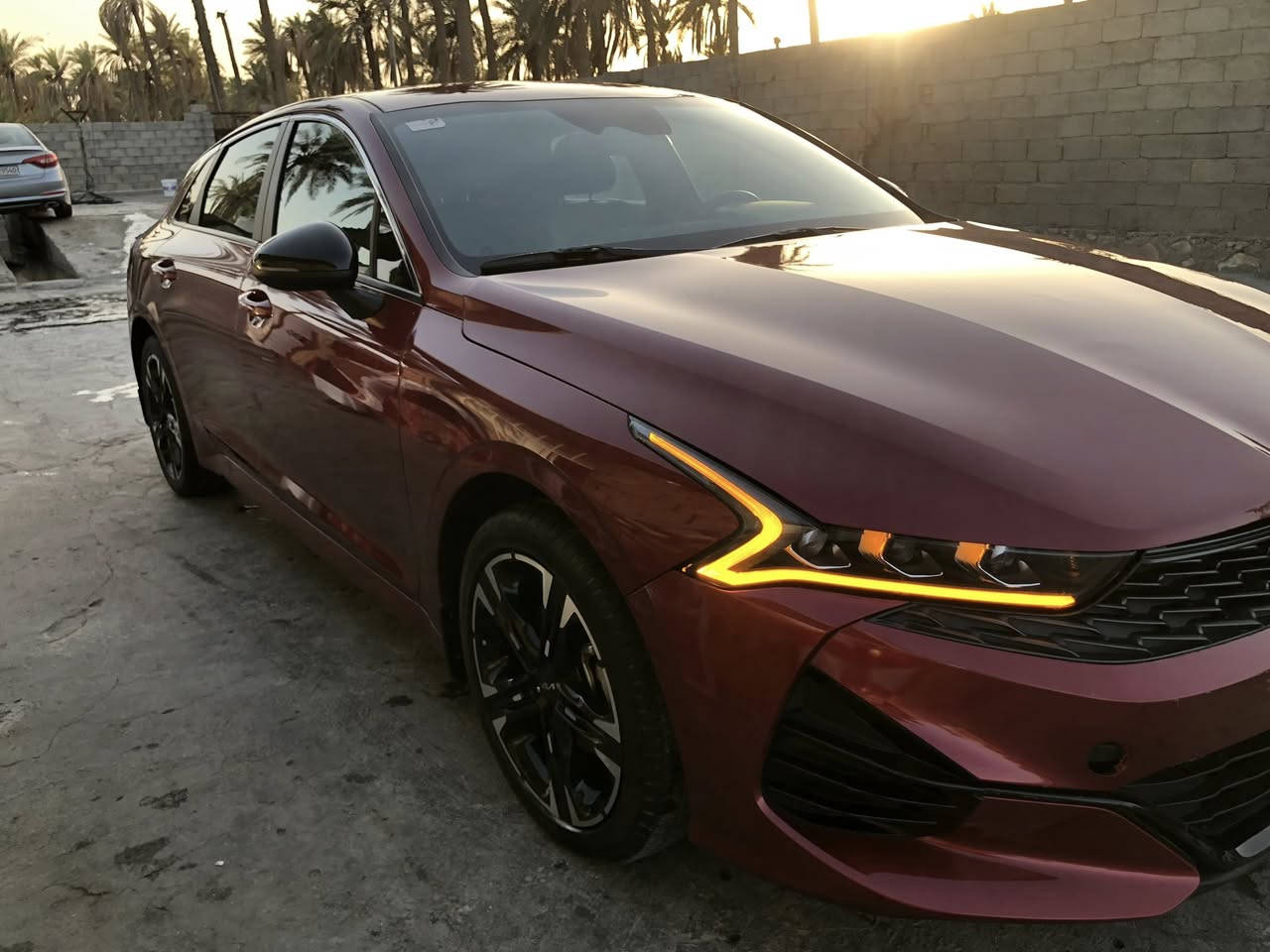 السلام عليكم 
K5 gtline 2023
السياره حره بدون رقمه ضربته صفحه وصور تصليحه موضحه بالمنشور 
والركن الي مأشر مبدل مطابق
فول مواصفات ما عدا الفتحه 
خابرني وبيك خير وتدلل
***********
