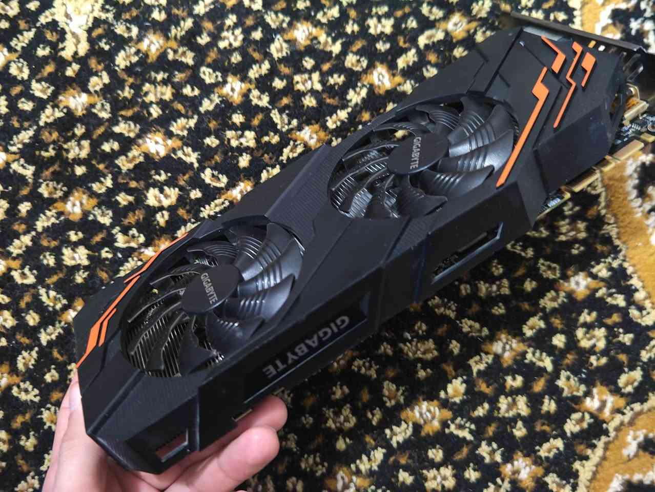 1070ti gigabyte
بضمان فحص 
١٥٠ الف
توصيل موجود


**إذا كنت صاحب هذا الإعلان وتريد حذفه لأي سبب، رجاءا أرسل رسالة إلى الدعم الفني**