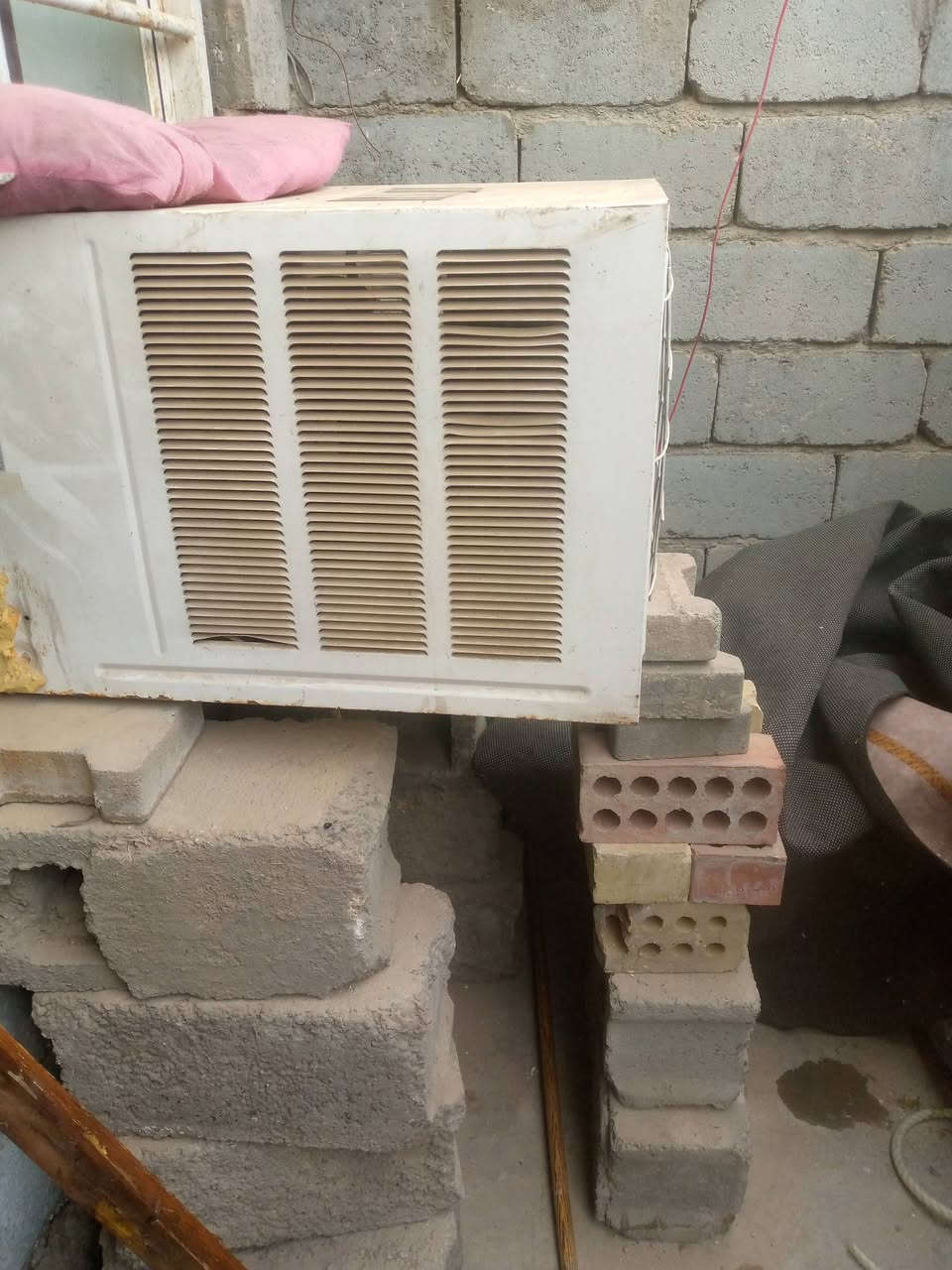 السلام عليكم مكيف للبيع شغال تبريد فول راوتري موكمريسر السعر 125وبي مجال بسيط العنوان بغداد ***********@***********
