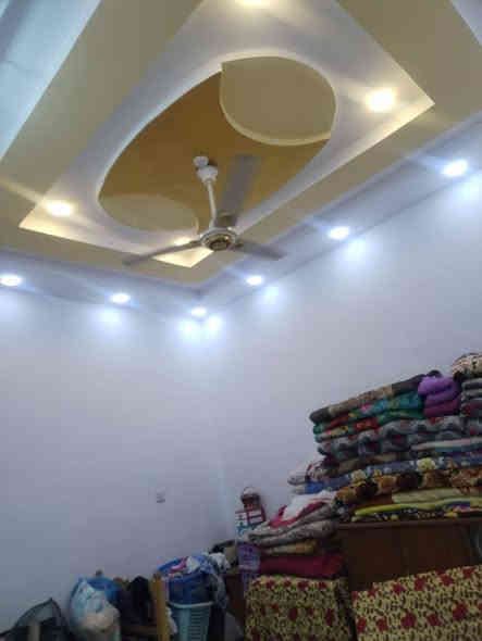 مشتمل البيع مسلحة  ١٠٠ متر 
طابو صرف العنوان الصويرة حي الزهور 
قرب الفلكة. بناء حديث درجة أولى 
السعر  ٨٥ مليون
***********
