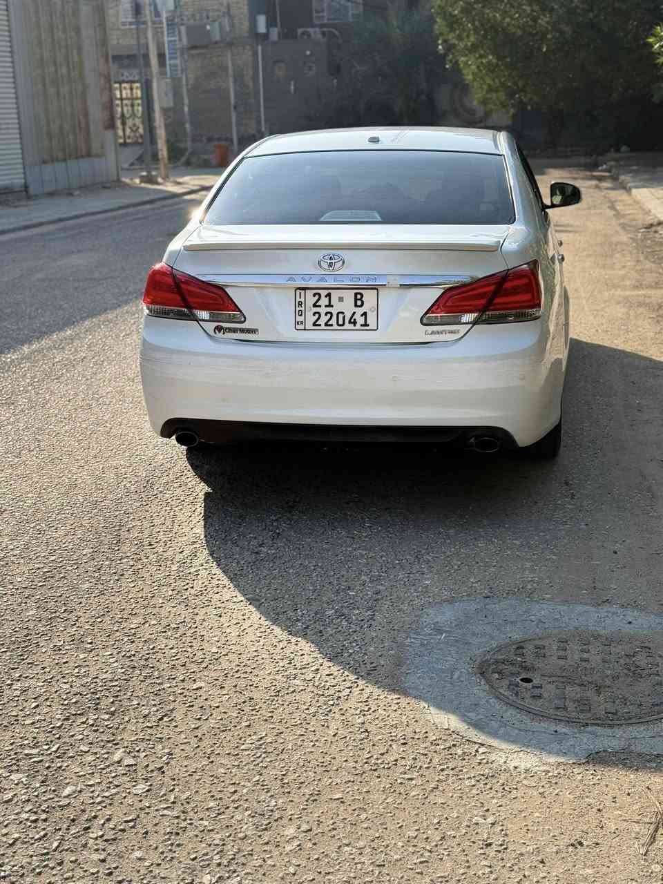 سلام عليكم افلون 2012 رقم سليمانيه انكليزي فول مواصفات مكفوله من صبغ وتبديل بيه فقط بارد 4مكانات ماشيه 190 الف حقيقي حداديه 80‎%‎ مكان بصره *********** سعر 220 بيه مجال
