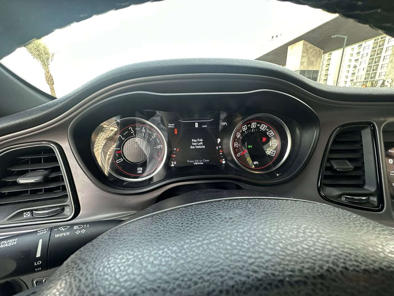 السلام عليكم
دوج جالنجرGt
 ٢٠٢٣
ماشيه ١٧ الف (بعده بريحه  شركه
السياره كلين 
من اجت دريت بيه حادث امامي ٣ قطع
سعره 175 قفل  
مكانه حي جهاد 

‭00 964 773 163 4492‬
