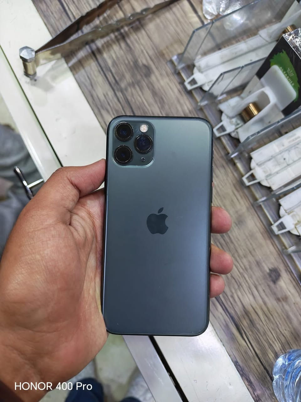 ايفون 11برو
ذاكره 64
فيس ايدي واكف 
مبدل شاشه
بطاريه 76
جهاز نضيف 
سعر 130 قفل بدون معامله 
مكاني كركوك 
*********** شراي خابرني مامتواجد عل خاص
