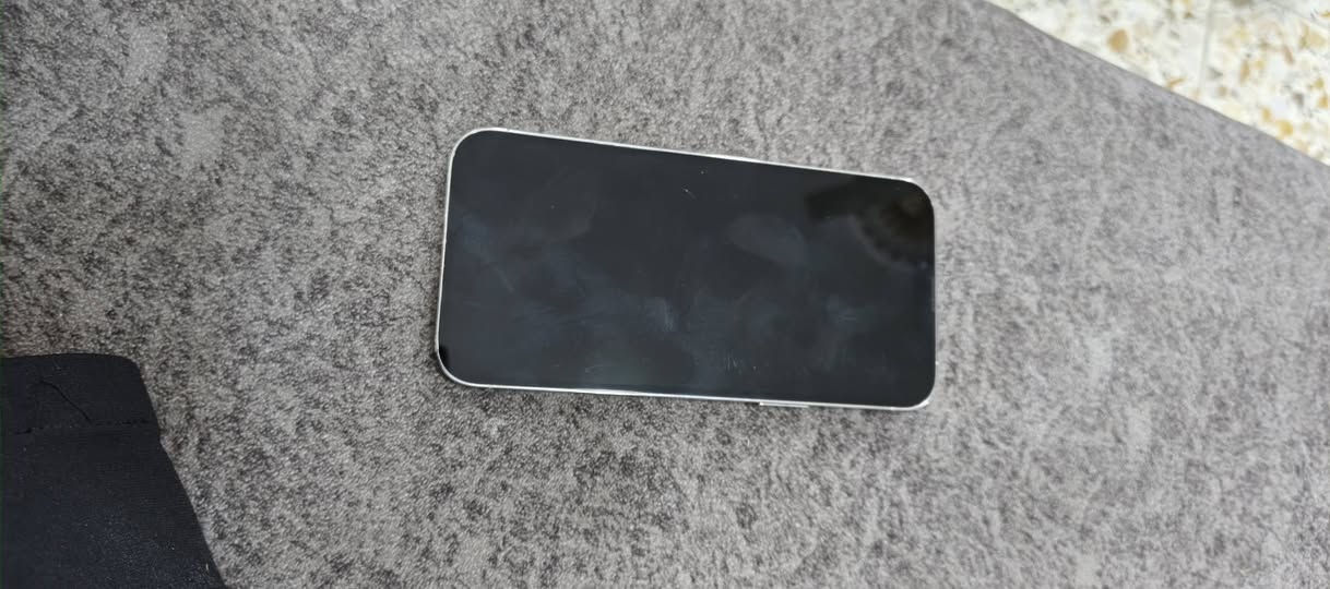 سلام عليكم 
موبايل ايفون 13 برو ماكس 
نضافه 95 
ذاكره 256 
موبايل 📱 نضيف كلش 
بغداد حي النصر 
سعر 750 بي مجال 
اتصال ‏‪***********‬‏
