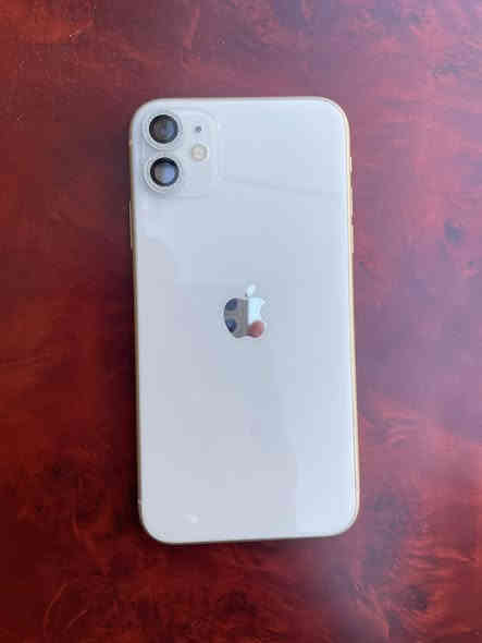 ايفون ١١ السعر ١٧٥ للحجز على الواتساب فقط ***********
