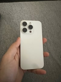 آيفون ١٥ برو • ١٢٨ • بطارية ٨٧%