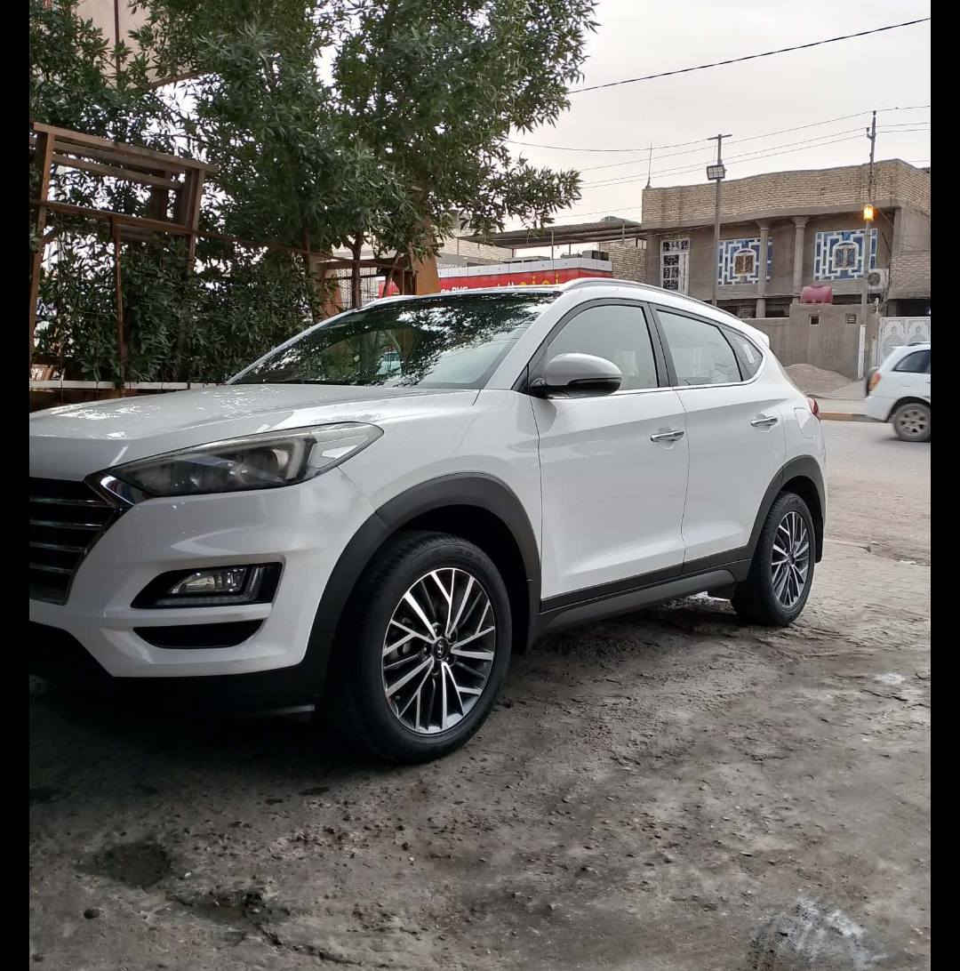 توكسان 19مكفوله عامه من الشخط ومن البارد رقم اربيل انكليزي سنويه لل30 سياره كلها على وضع الشركه قفلها دفترين وبيها مجال كلش بسيط ***********
