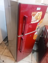 ثلاجة • ١٢ قدم • تجميد فول